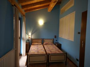 Idyllic cottage next to the beautiful Lake Idro