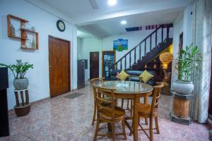Lunai Hotel