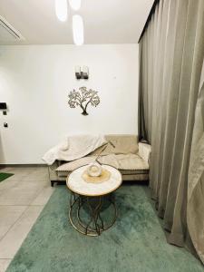 Central Noida Supernova Room for Couples