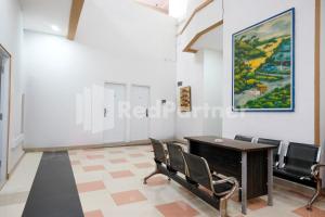 Aster Triplets Guest House JCM Mitra RedDoorz