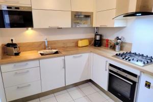 Bright 100 m2 villa with garden