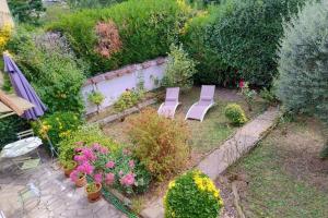 Bright 100 m2 villa with garden