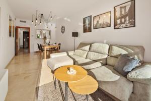 Bright & Modern Miraflores Oasis - Panoramic 2BR Apt