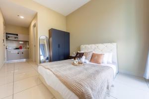 Tallest Concept 2 Theme Suite KLCC