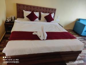 Hotel Royal Villa Resort ( A unit of Bluewhale innovation)