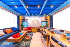 3 min walk from Sangenjaya Sta, 90square meters, Bouldering