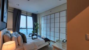 Panaromic Sea View 3 Bedroom Apt - 26th Floor 2610