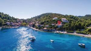 Villa Margarita Sipan by Villas Guide