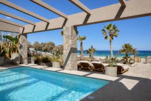 Sabbia Mare BeachFront Villa, steps from Dining & Shops, By ThinkVilla