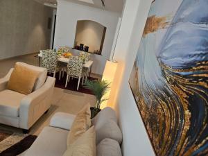 Marina Symphon y &Sunrise Over The Pearl Tower3 ,1BD 1711