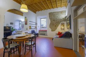 Bombarde - Flo Apartments