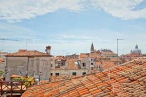 On the roofs to Piazza San Marco - Venezia