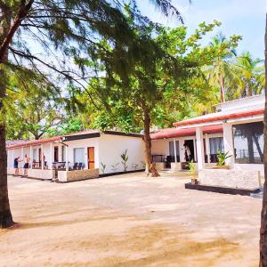 French garden Pragash Beach Hotel