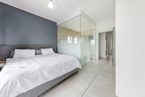 2 Bedroom 2 Bathroom Executive Suite