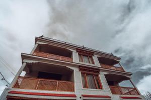 himalayan eco inn