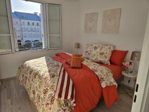 ParisienDisneyHome 6p Parking near Disneyland