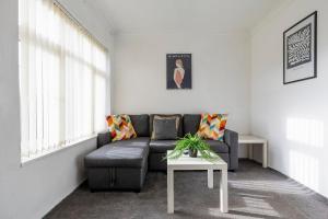 Large House , Free Parking , Alton Towers