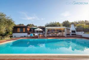 ClickSardegna Villa Angelica con piscina e giardino img8