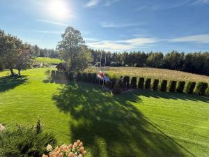 Apartament z tarasem i widokiem na las