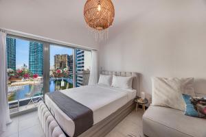 Daniels Studio with Lake View in JLT