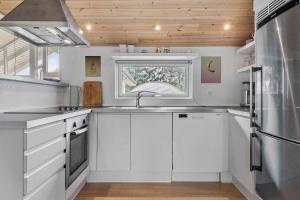 Luxurious Family-Friendly Holiday Home With Spa