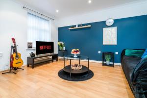 3 Bed 1,5 Bath Parking