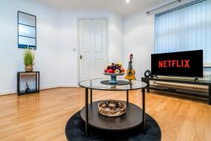 3 Bed 1,5 Bath Parking