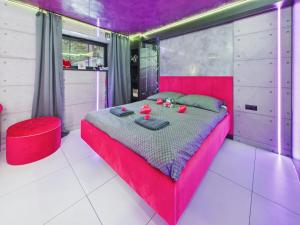 LoveAparts Marki Romantic Stay