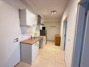 2 Zimmer Wohnung neu zwischen Köln und Bonn