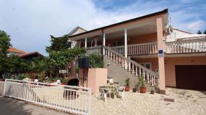 Apartments in Malinska - Insel Krk 27336