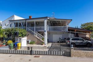 Apartments in Malinska - Insel Krk 27336