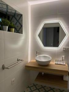 EL HOSPEDAJE DEL REY