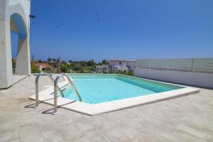 Villa with pool Il Chiostro 2