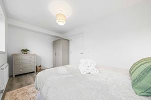 Fern Walk Spacious 3 Bedroom House - Dalkeith