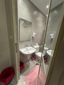 Golden Palace Suites