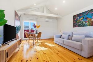 Magnolia 6 Luxury with AC Metro Downtown Porto