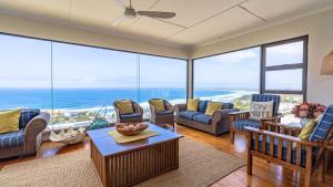 Bietjie Brenton Beach Holiday Home
