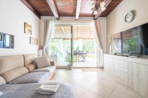 Villa ranch, piscina privata e parcheggio gratuito
