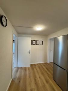 Zentrale 3 Zimmer Unterkunft mit Parkplatz