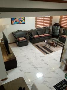 CasaCavite - Your Chill Hideaway and Mini-Resort Just Minutes fromthe Tagaytay-Silang-Nuvali Action!
