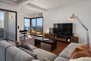 Monumental Alta Vista Panoramic View Balcony