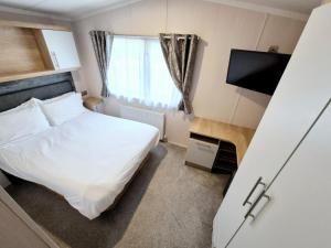 Birchington Vale - Sleeps 8, Family friendly