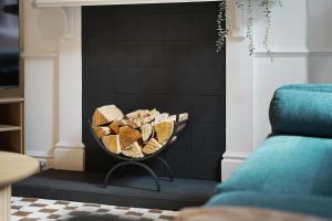 Relax & Unwind in This Charming 4-Bed Village Home