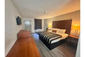 Express Inn New Albany Near Tupelo I 22