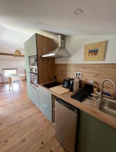 Le Carré Vert - superbe T2 avec clim, wifi, parking privé au cœur de Mougins