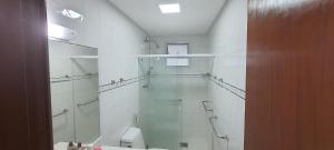 Prédio c Piscina à passos das Praias de Bacutia e Peracanga - EMQs