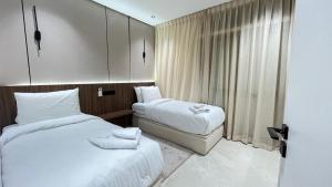 Luxury 3BD in Prestigia Opale - Golf Front & Pool