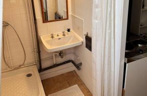 Belles studettes indépendantes