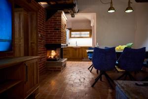 Villa Stone Lace