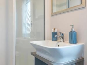 Shorefield Serendipity 2 Bedroom Caravan